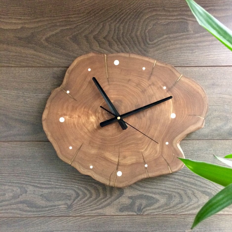 Часы из слэба карагача