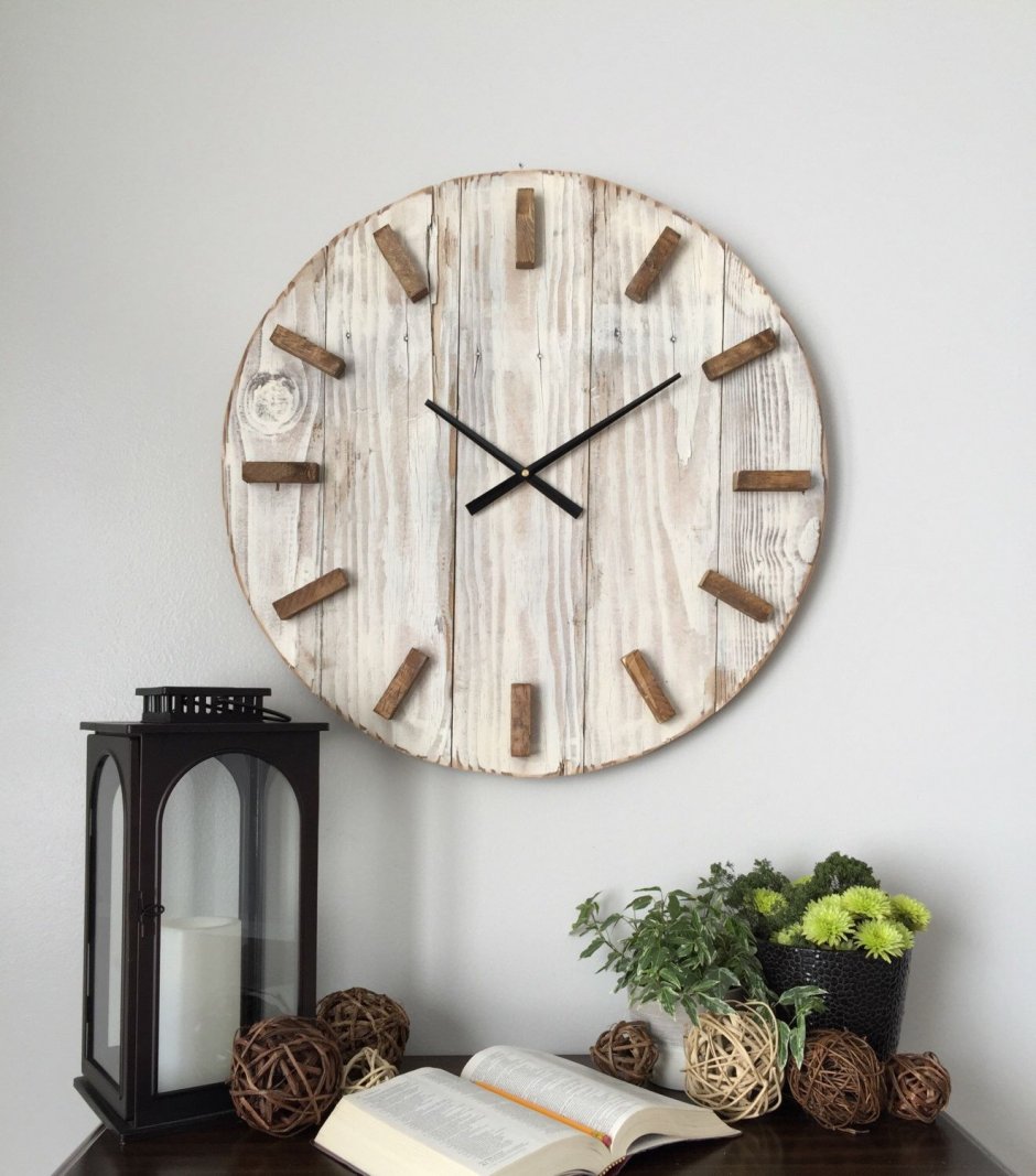 Часы из деревяшек