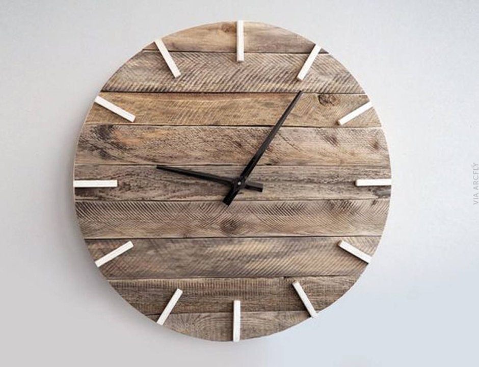 Настенные часы из вагонки
