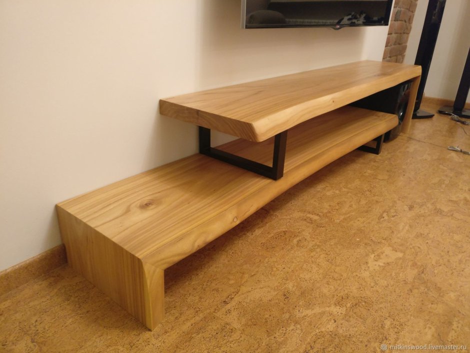 Самодельная тумба под телевизор