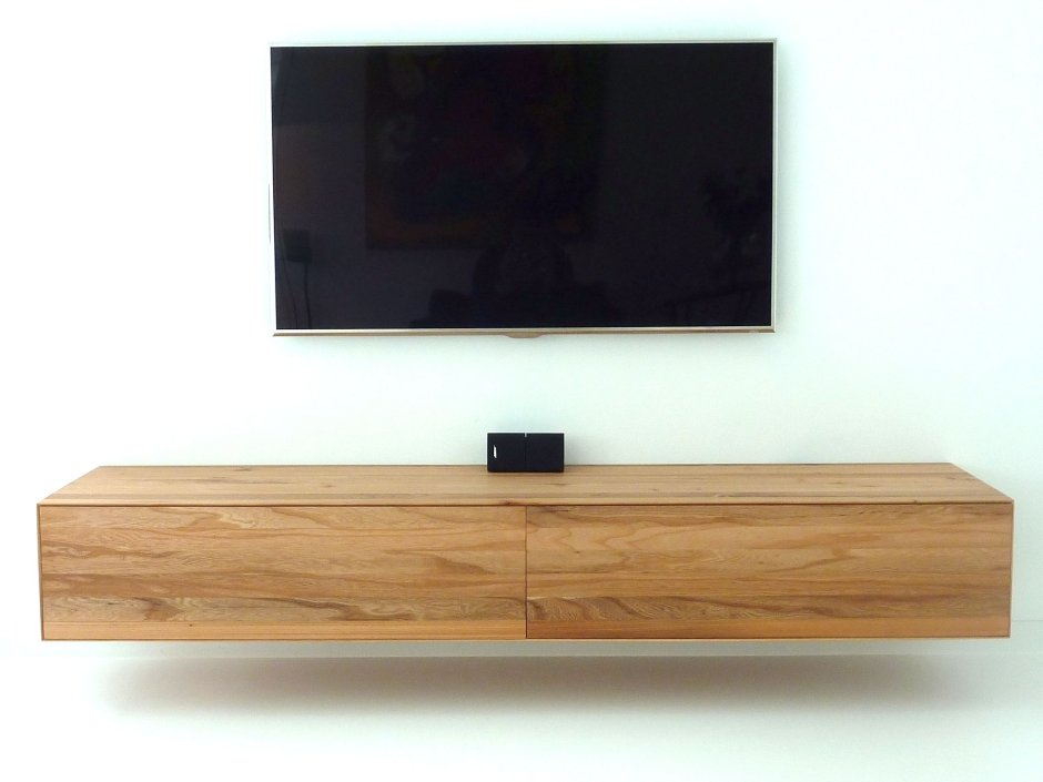 Стойка для аппаратуры