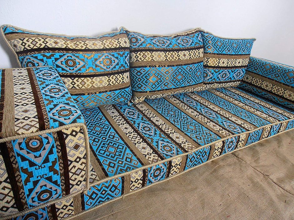 Покрывало в арабском стиле