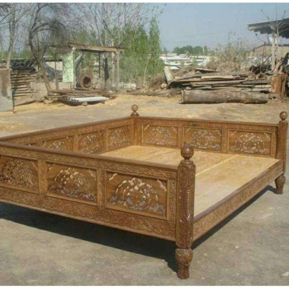 Узбекские топчаны из дерева