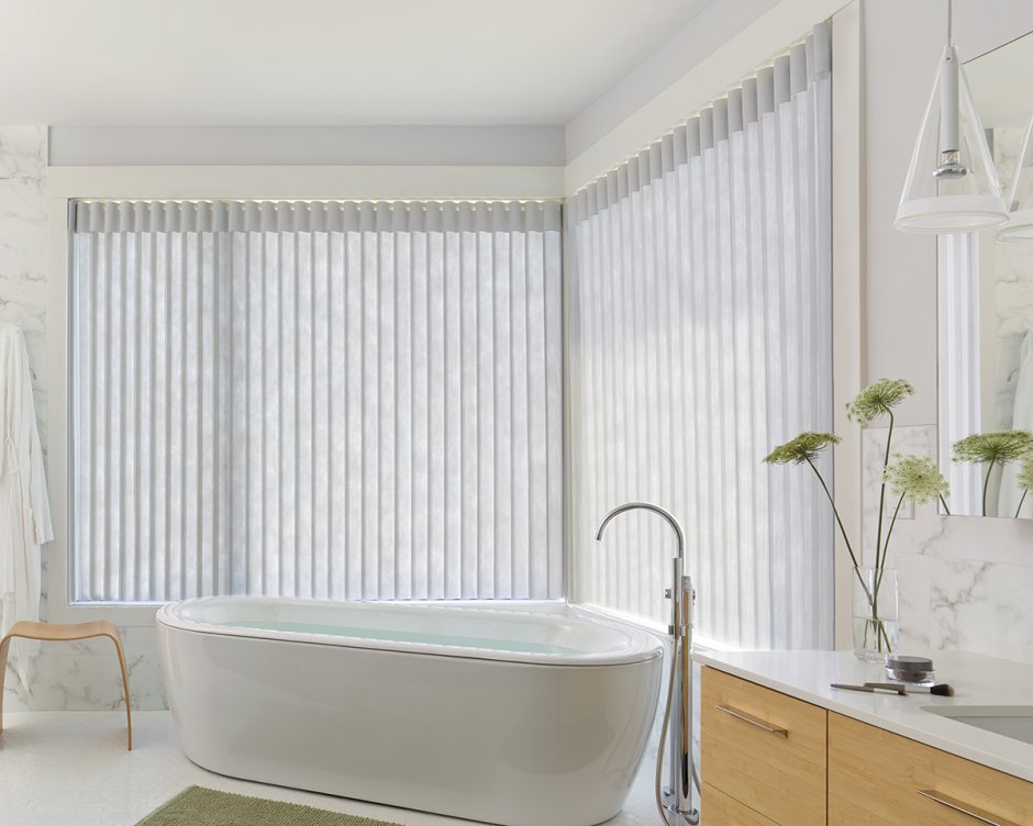 Рулонные шторы в ванную комнату