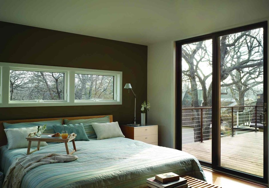 Окно в спальне