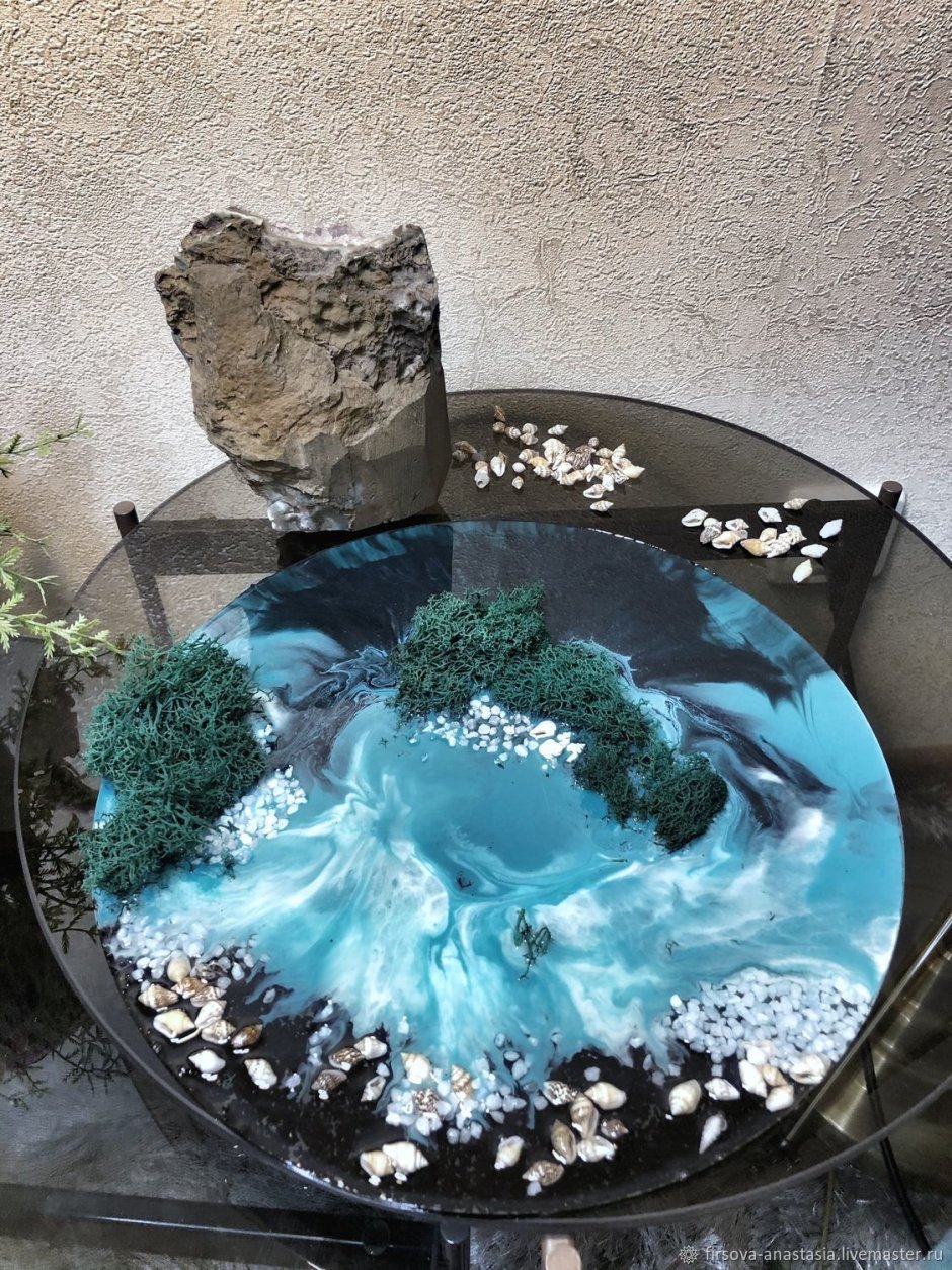 Зеркальце из эпоксидной смолы