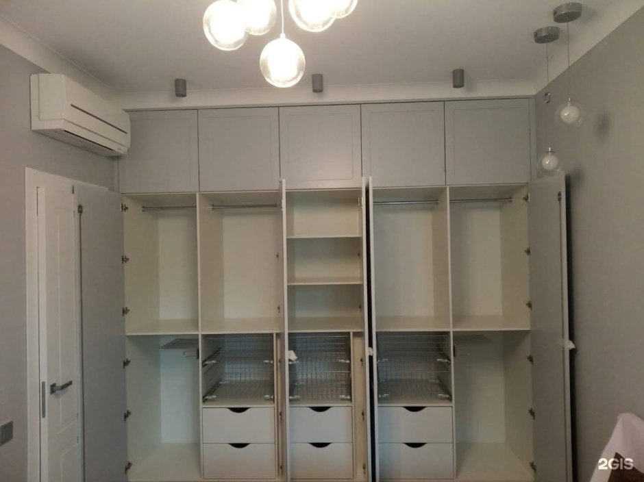 Встроенный шкаф