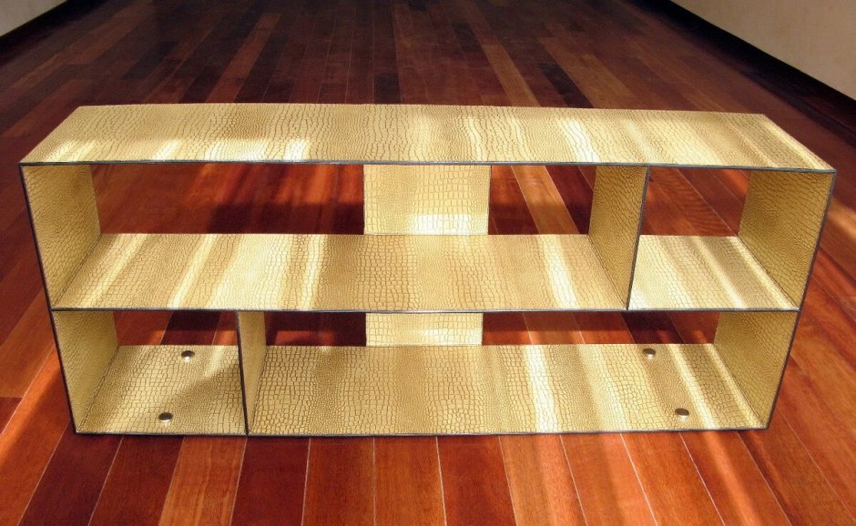 Полка из ламината