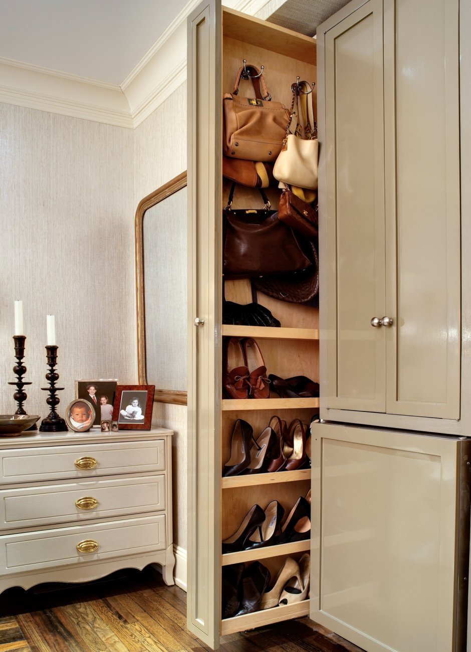 Встроенная обувница в шкаф в прихожей