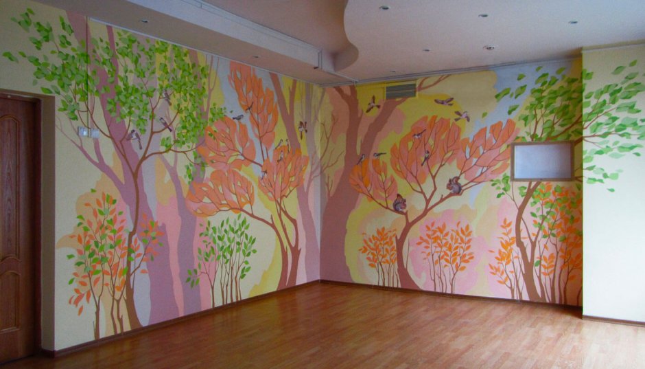 Роспись стен в вузе