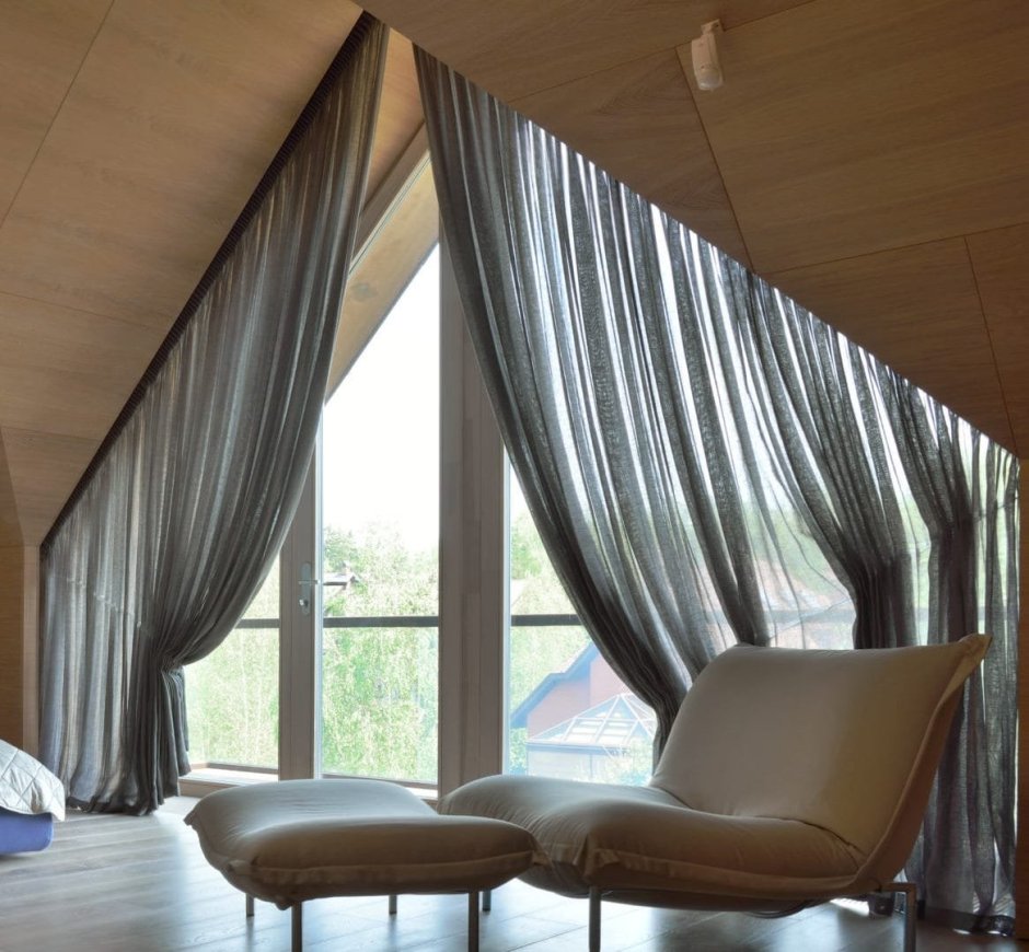 Шторы на косые окна мансарды
