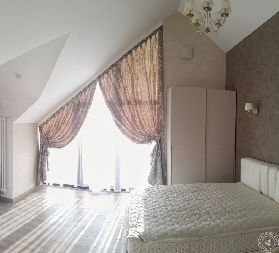 Шторы на треугольные окна