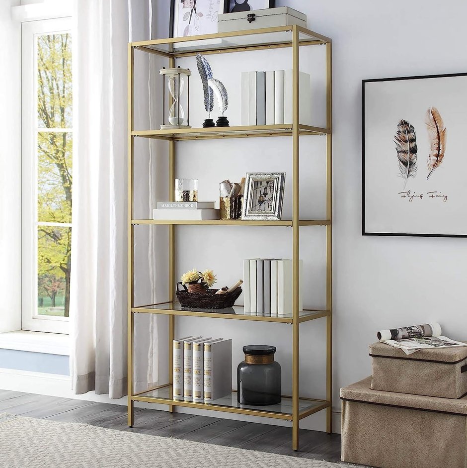 Золотой стеллаж в интерьере