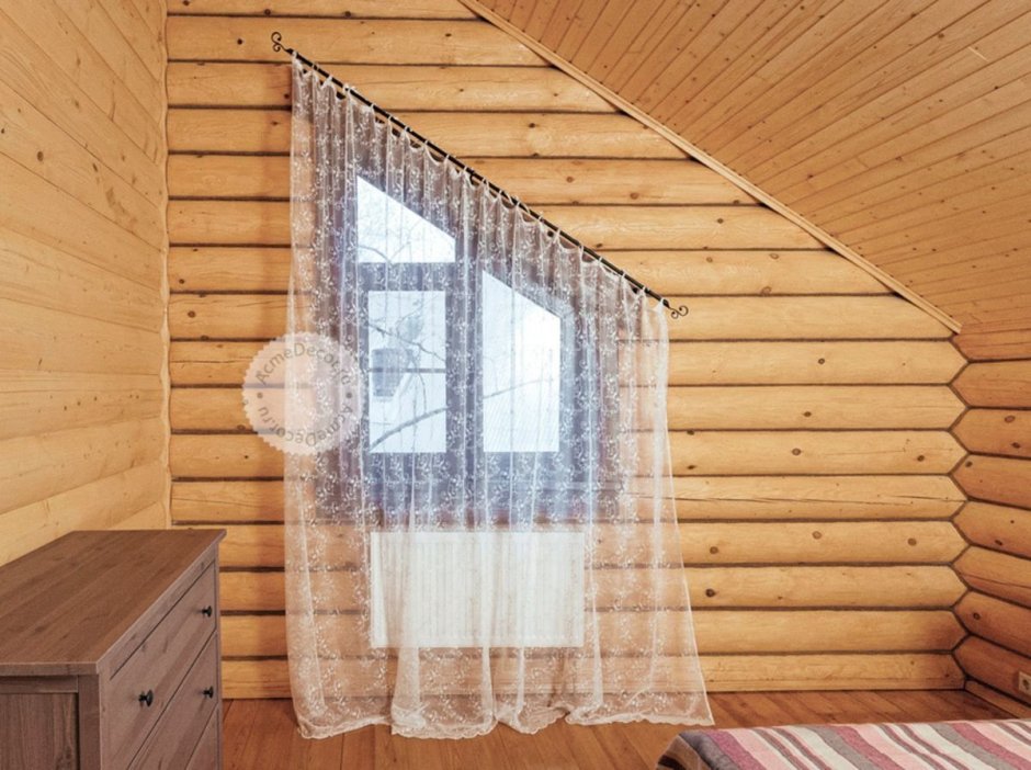 Шторы на скошенные окна