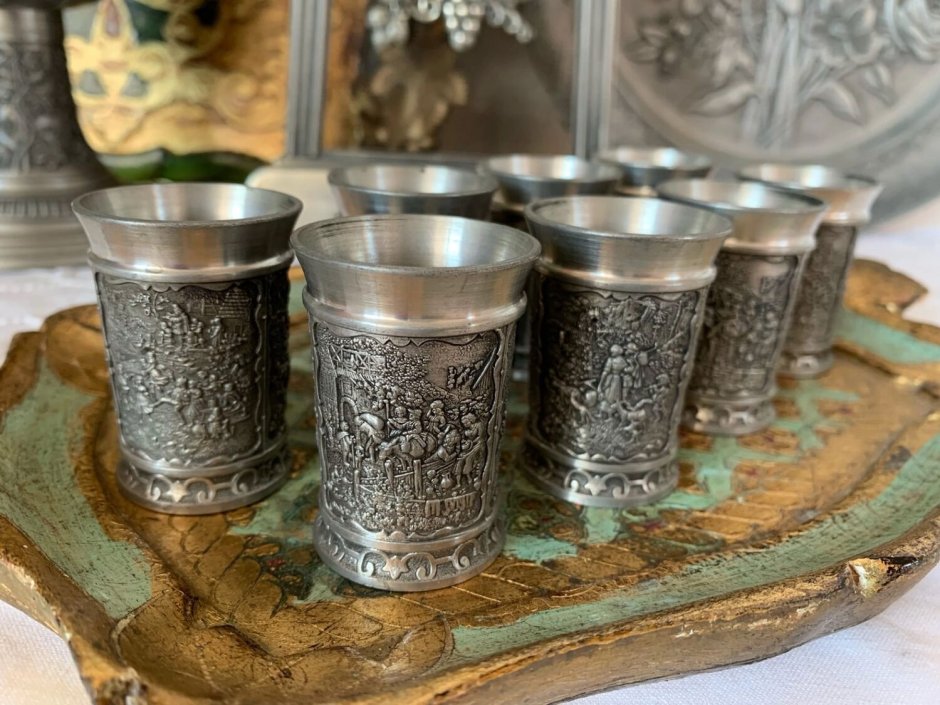Оловянные бокалы