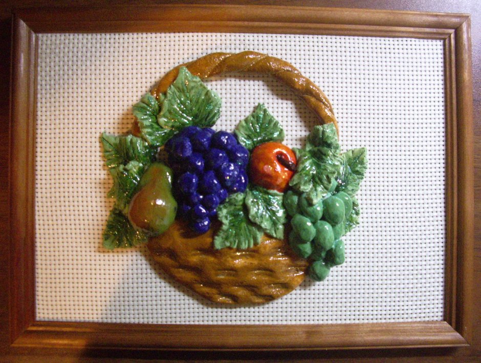 Корзина с фруктами из соленого теста