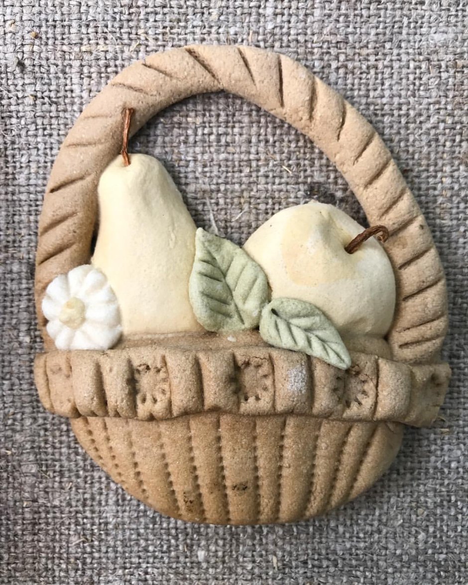 Композиция из соленого теста