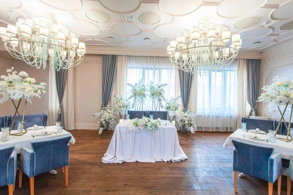 Ереван ресторан Континенталь украшение стола