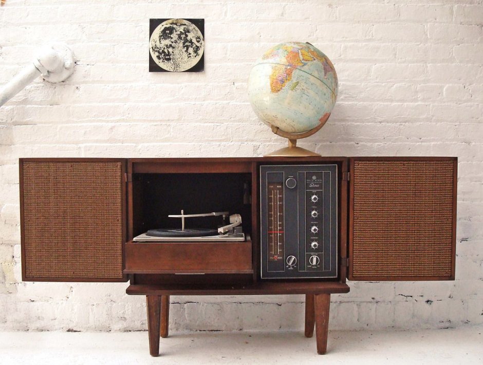 Старая реклама телевизора