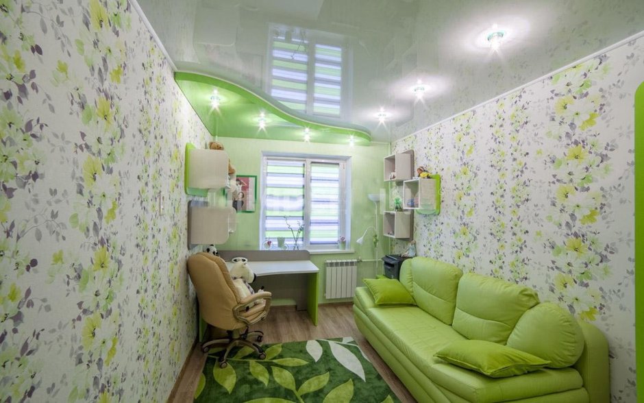 Натяжной потолок в детской