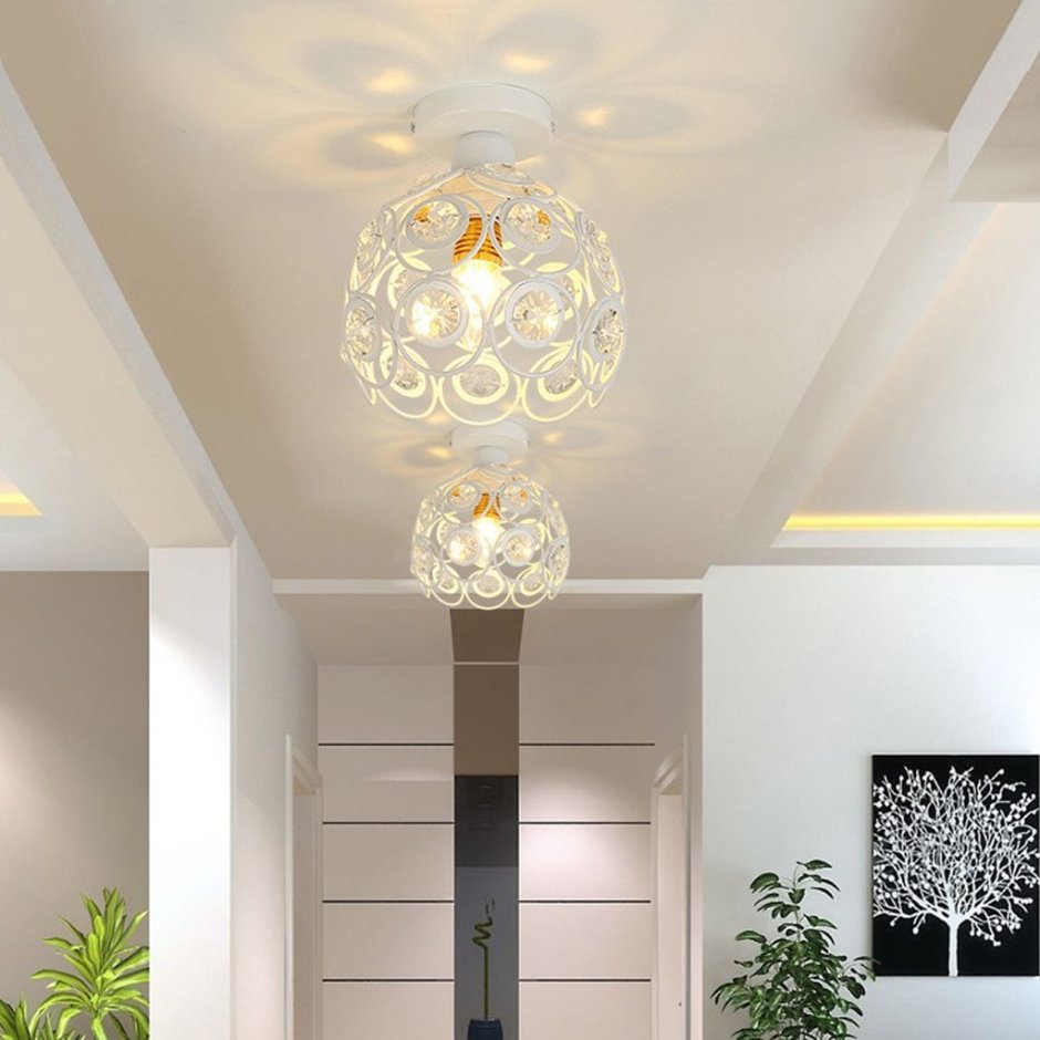 Люстры в интерьере спальни