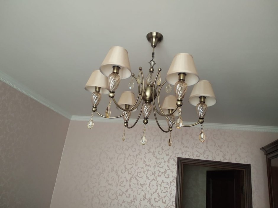 Люстра в спальню