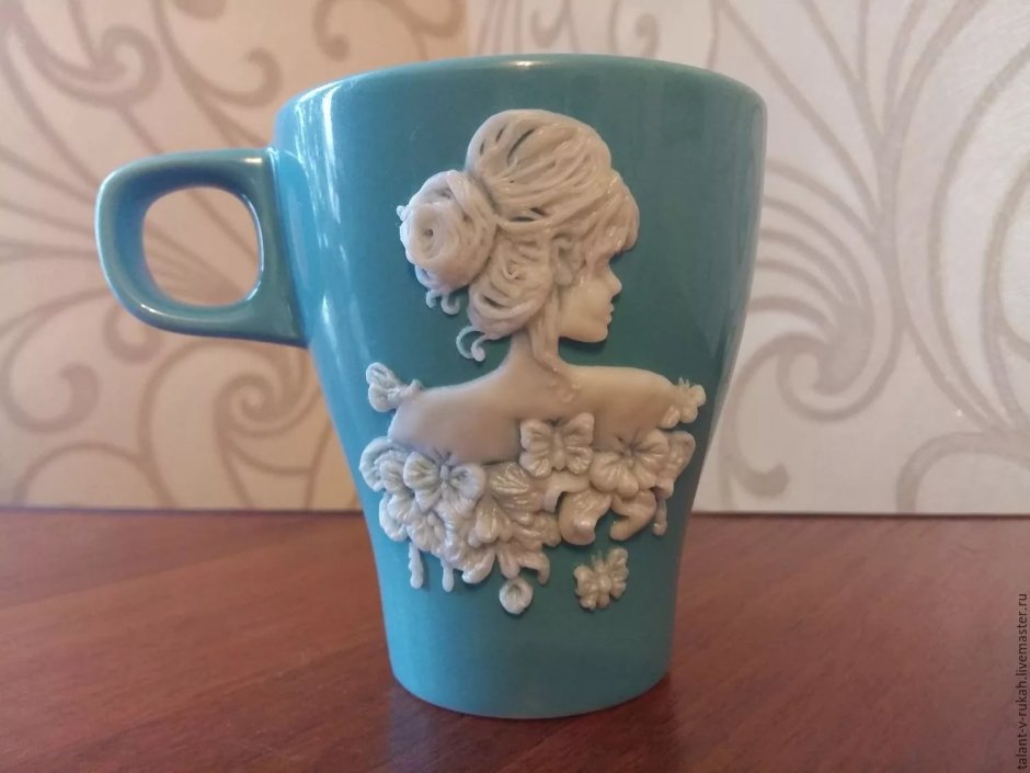 Настенные композиции из искусственных цветов