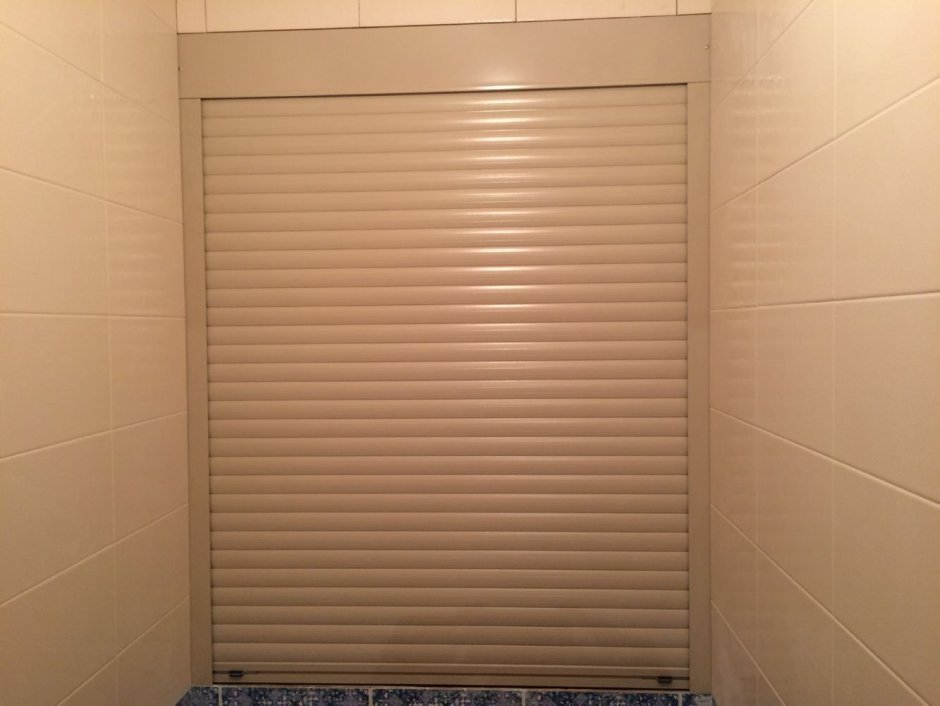 Сантехнические рольставни в туалет