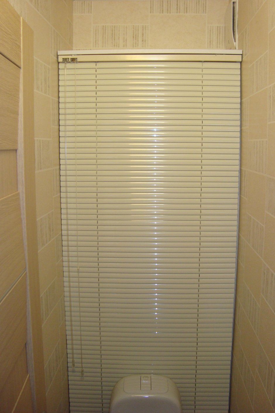 Мебельные жалюзи Rehau