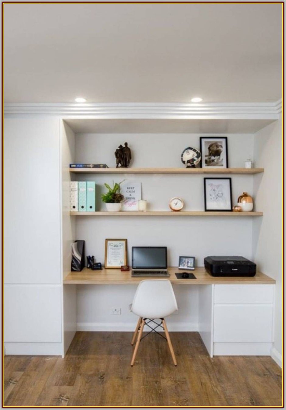 Письменный стол в нише