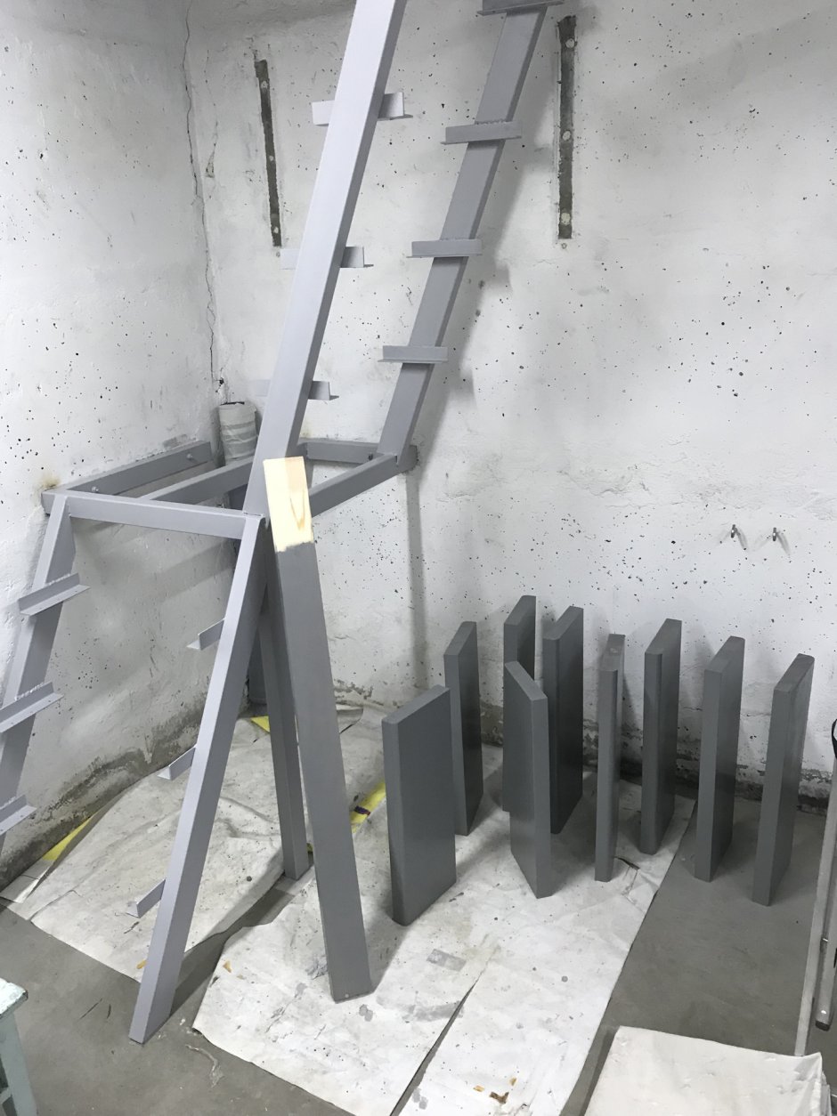 Лестница металл 40на40