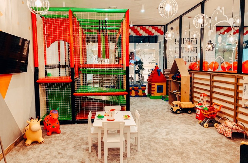 Семейное кафе с детской комнатой