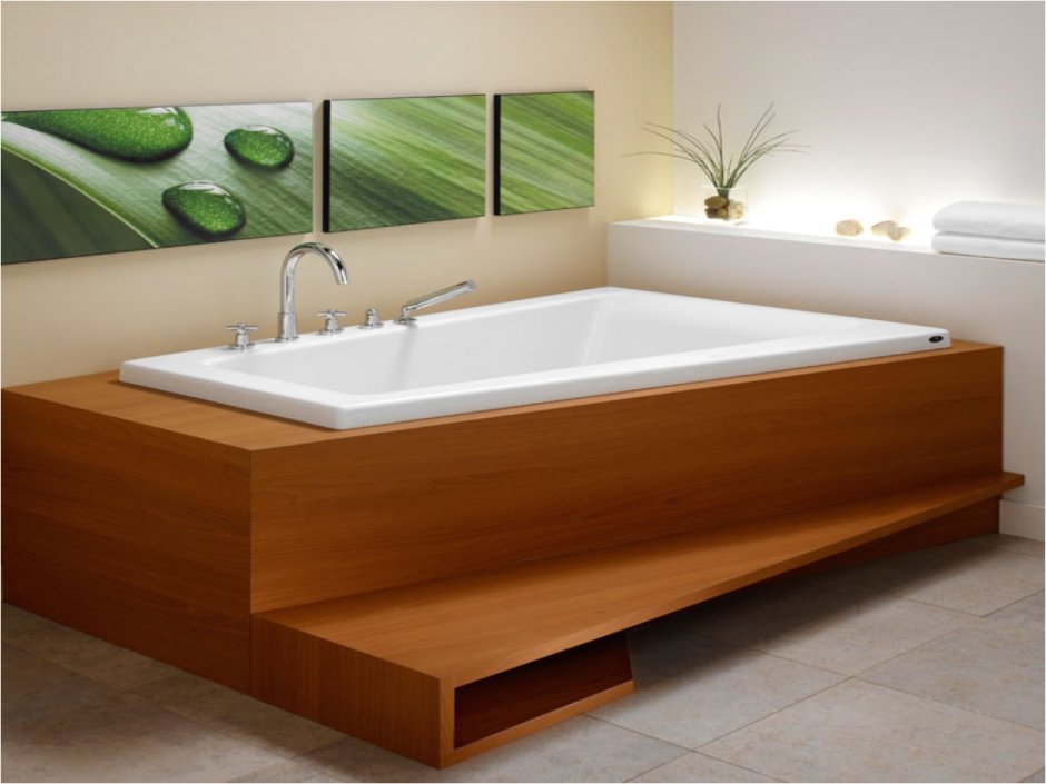 Ванна на подиуме