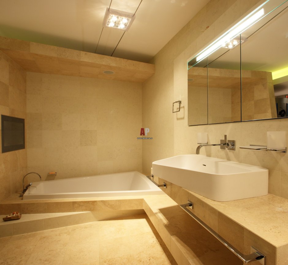 Ванные комнаты с подиумом