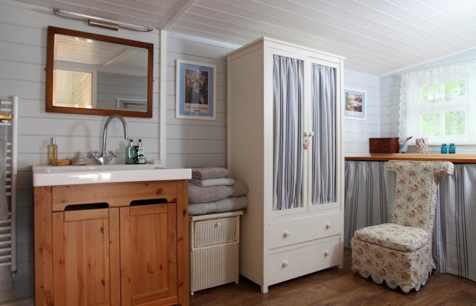 Ванная комната в деревянном доме