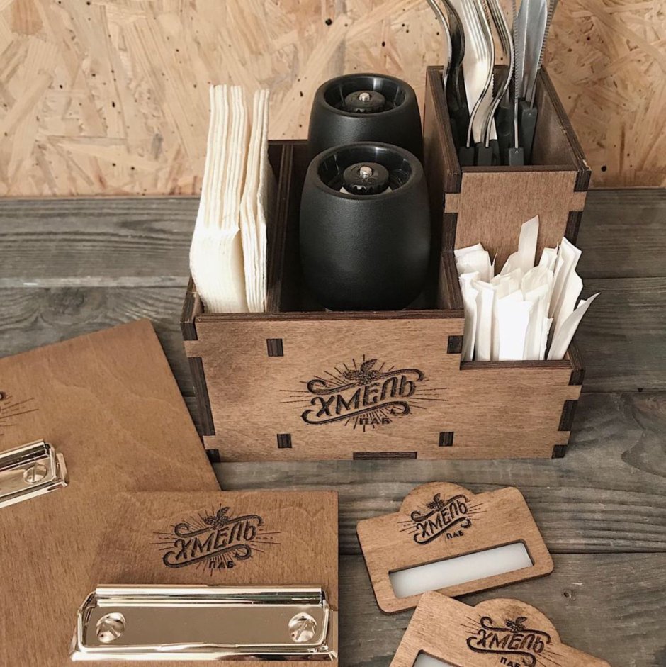 Ariwood винный столик