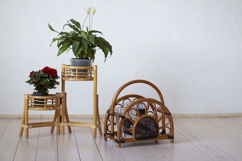 Подставка для цветов золото