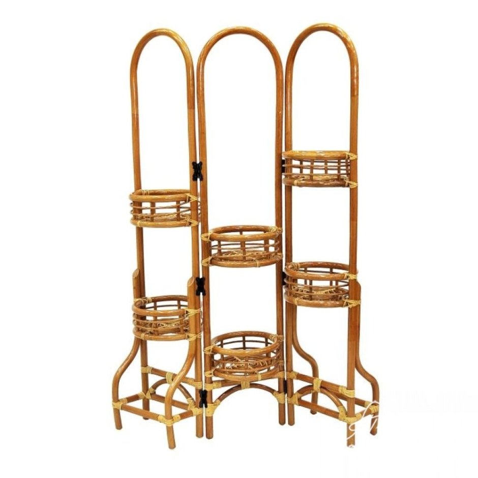 Горшок на деревянных ножках