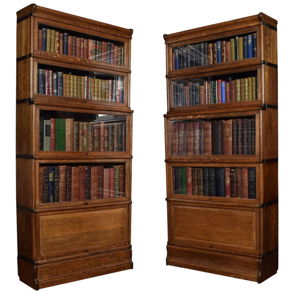 Антикварный книжный шкаф Барристер