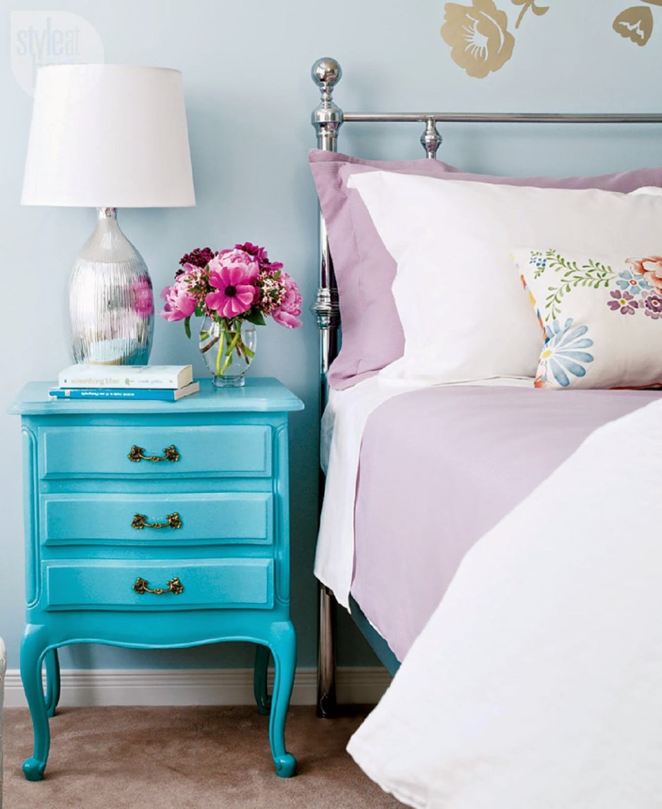Спальня в розово голубых тонах