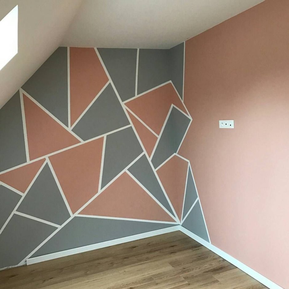 Покраска стен треугольниками