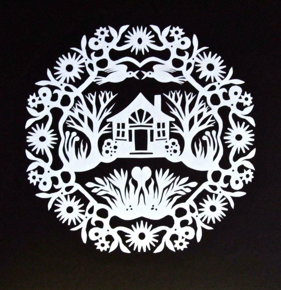 Ажурное вырезание домиков