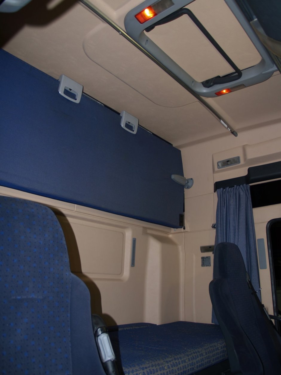 Перетяжка потолка Mercedes-Benz g63 AMG