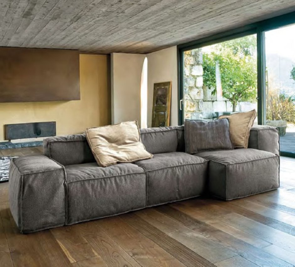 Minotti Lawrence Clan