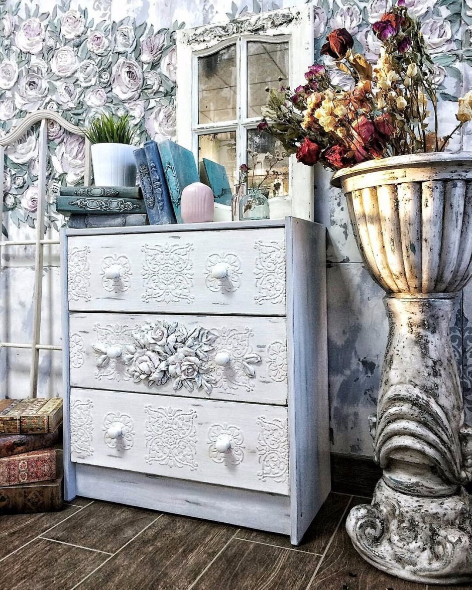 Цветы на подоконнике в интерьере