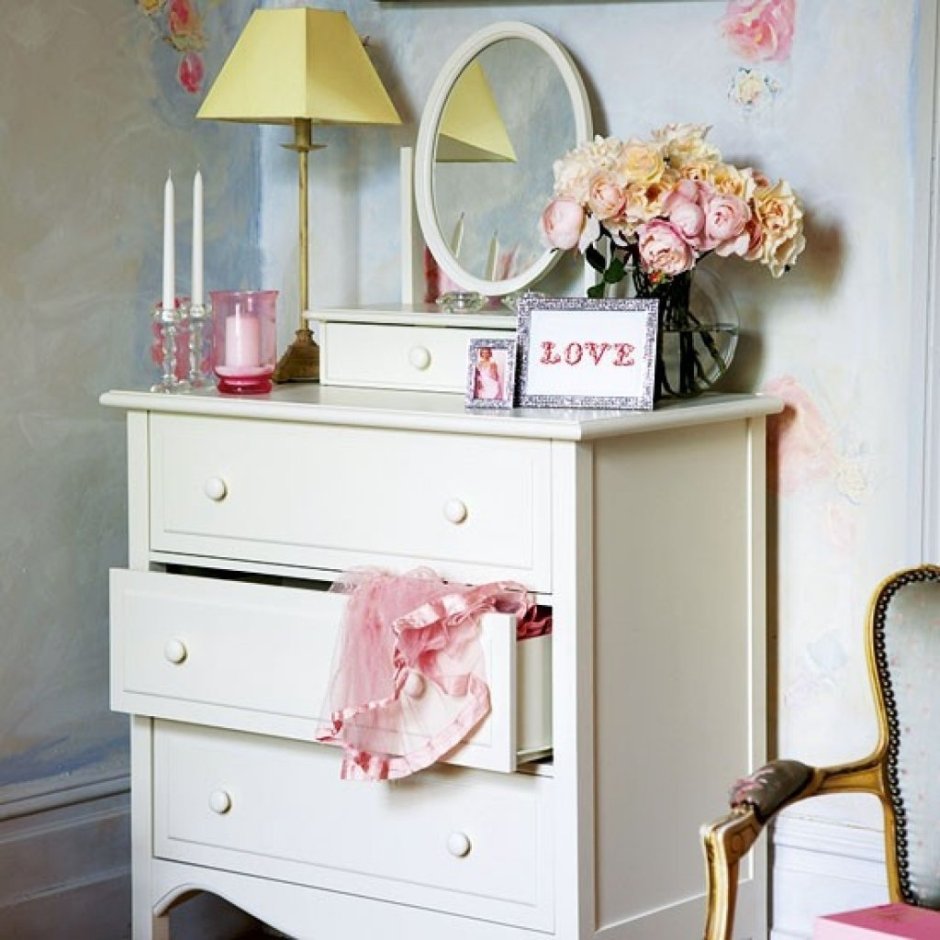 Дизайнерские цветы на стену