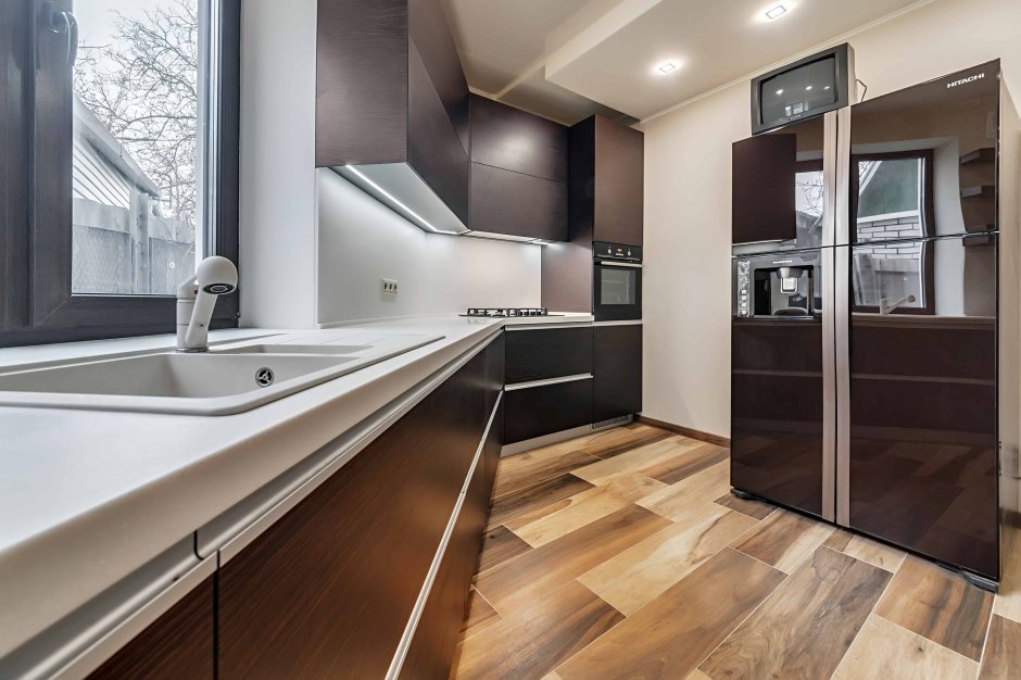 Кухня неправильной формы дизайн