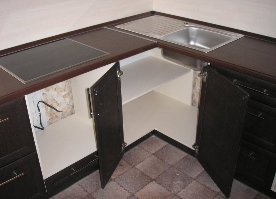 Престиж угловой 1230х1785 с гнутыми фасадами