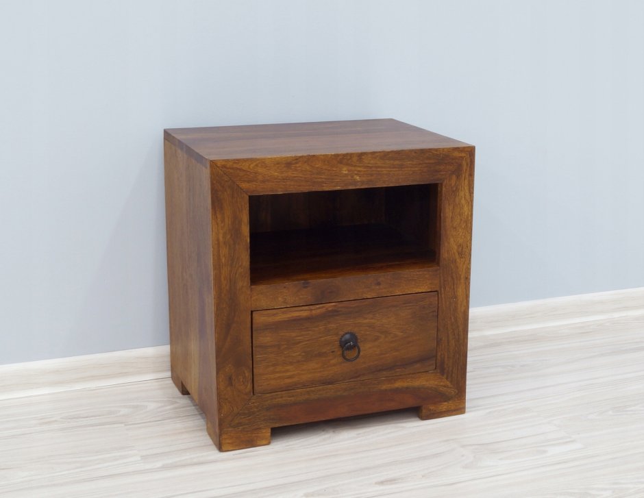 Тумба на высоких ножках