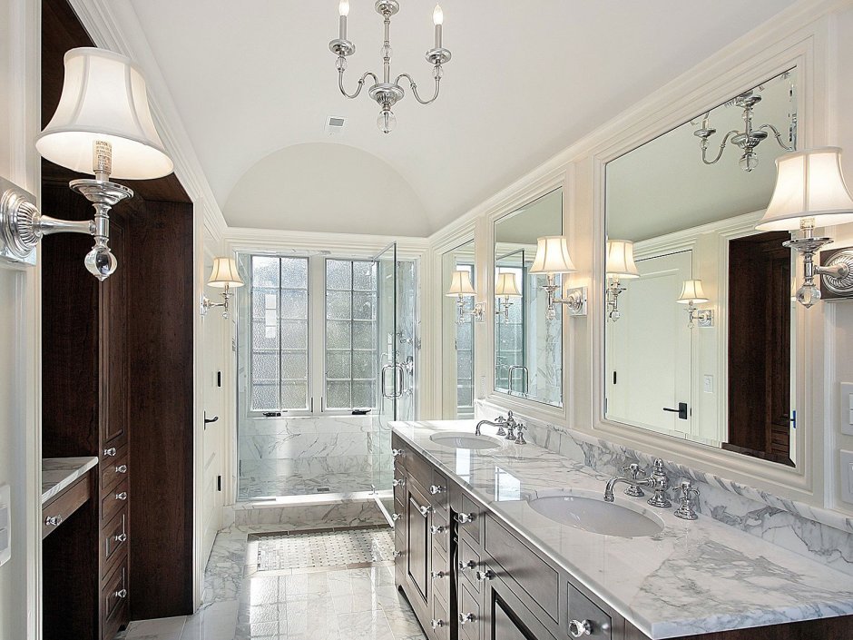 Вход в ванную из кухни